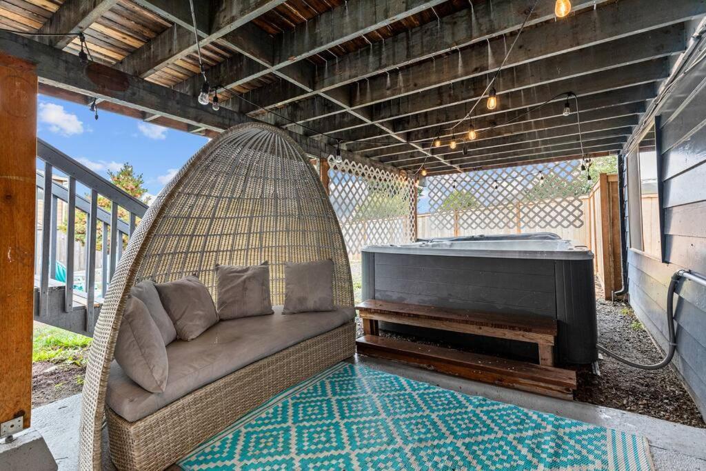 Pacific Nw Gem W/Hot-Tub 15 Minutes Airport. Apartment Auburn Exterior photo
