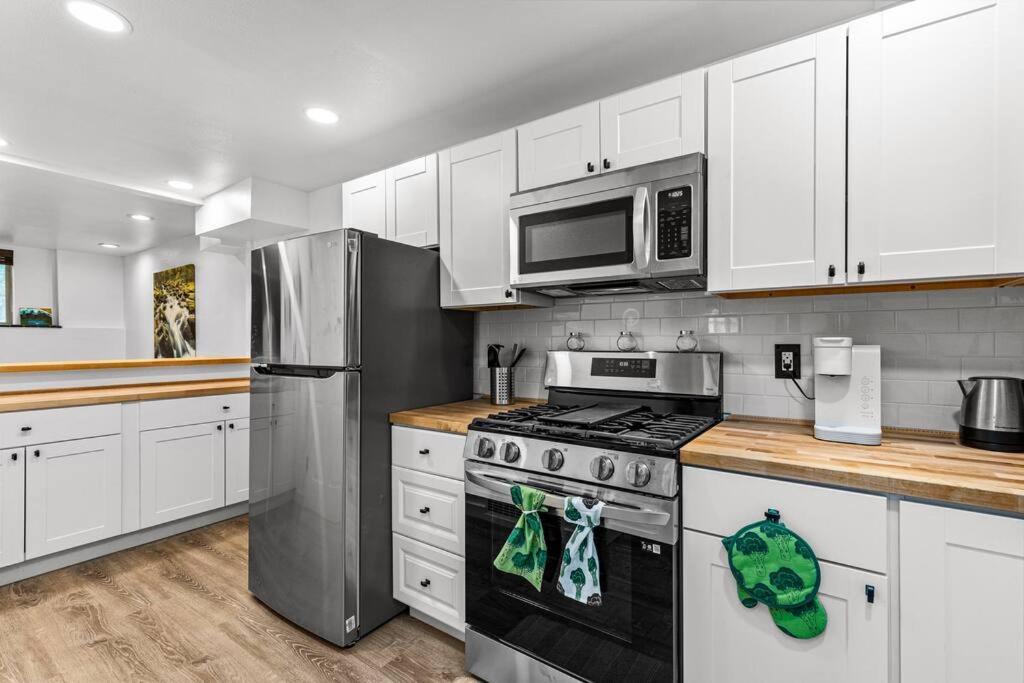 Pacific Nw Gem W/Hot-Tub 15 Minutes Airport. Apartment Auburn Exterior photo